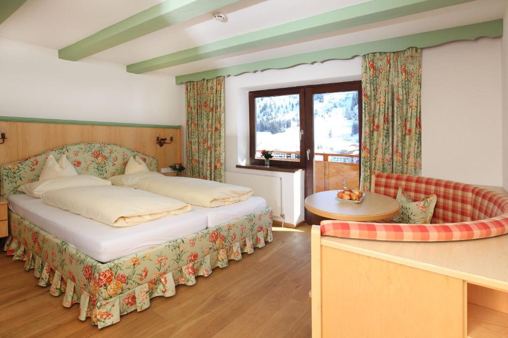 Hotel Anemone Lech am Arlberg Rum bild